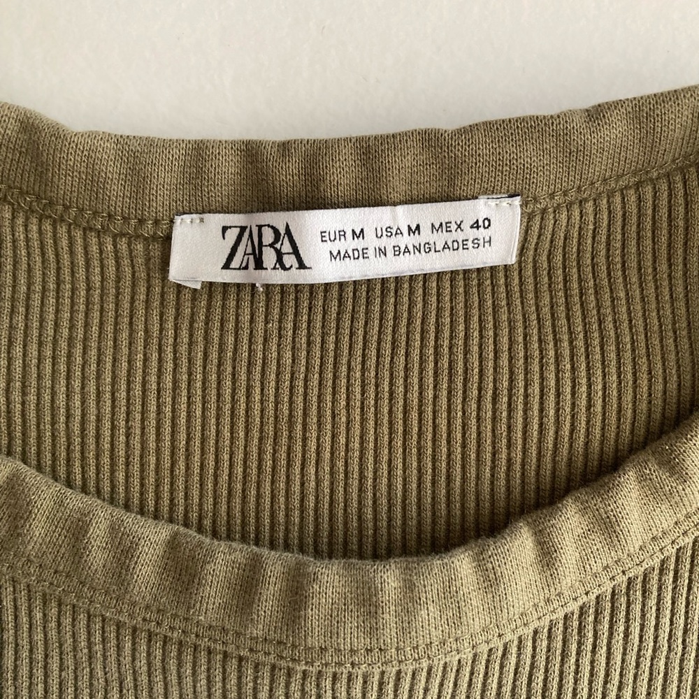 ZARA | Women’s Ribbed Crew Neck Blouse - Picture 3 of 6
